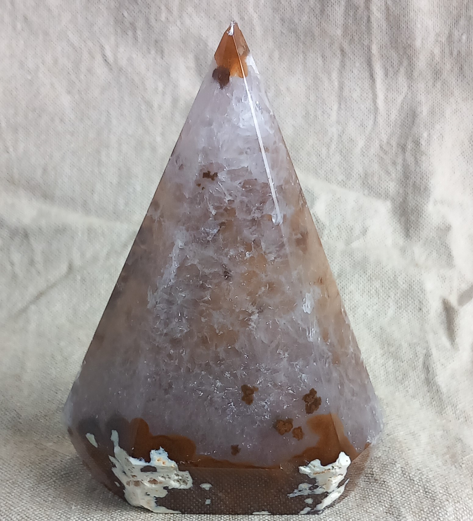 Diamantvormige druzy agaat