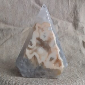 Diamantvormige druzy agaat
