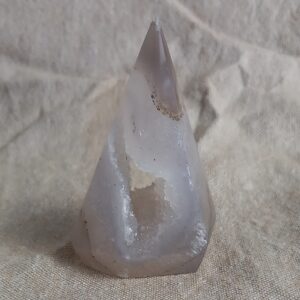 Diamantvormige druzy agaat
